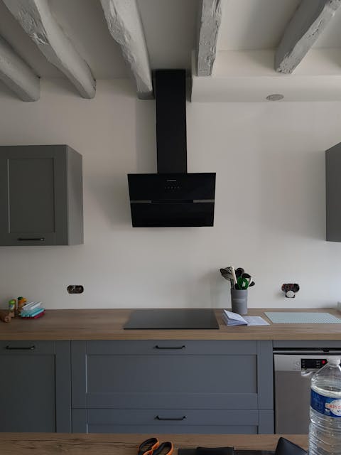 Ciarra Hotte Inclinée 650m³/h Wifi Classe A+++ Eclairage LED Noir CBCB6736F-OW