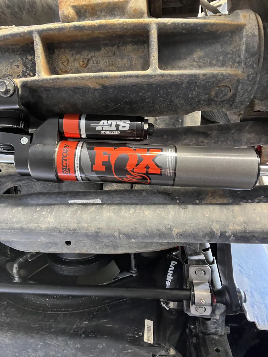 Fox 14-18 RAM 2500/3500 2.0 Performance Series 8.3in TS Stabilizer Axle Mount