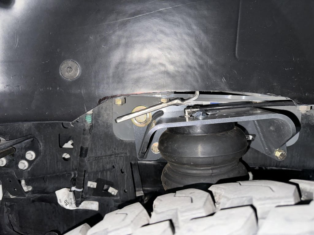 Full travel Airbags 2017+ Ford F250350 Airbag Kit CJC Off Road