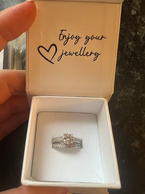 925 Sterling Silver Pave Set Cz Ladies Ring Set