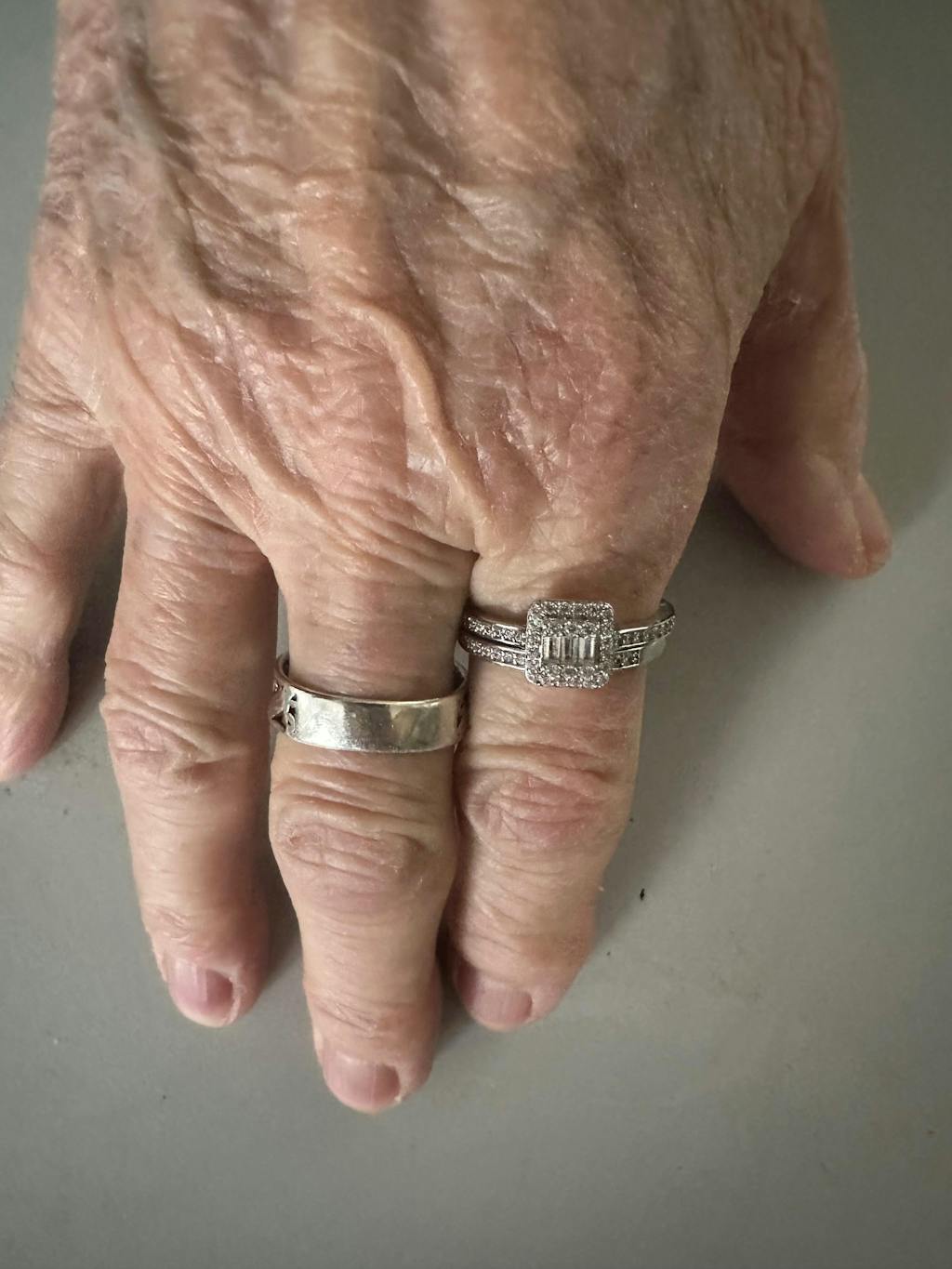 925 Sterling Silver Vintage Style Baguette & Round Ladies Ring Set