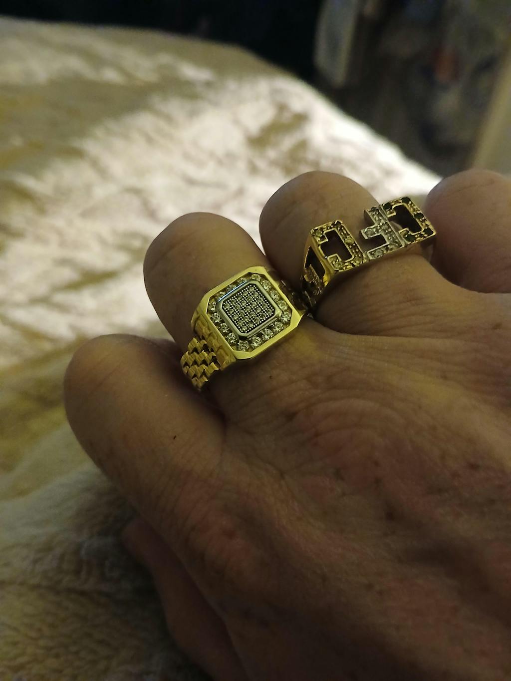 9ct Yellow Gold Panther Link & Cz's Gents Ring