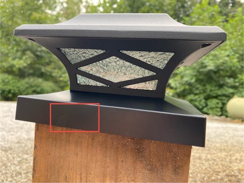 Kingsbridge Dual Lighted Solar Post Cap - Black