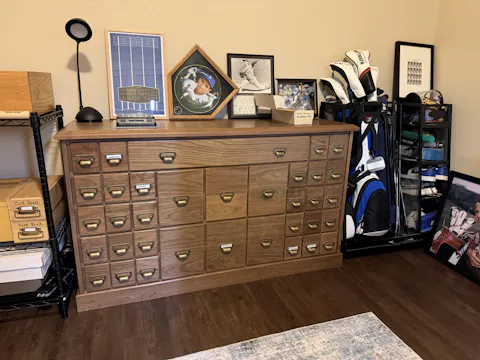 The Heritage trading Card Cabinet