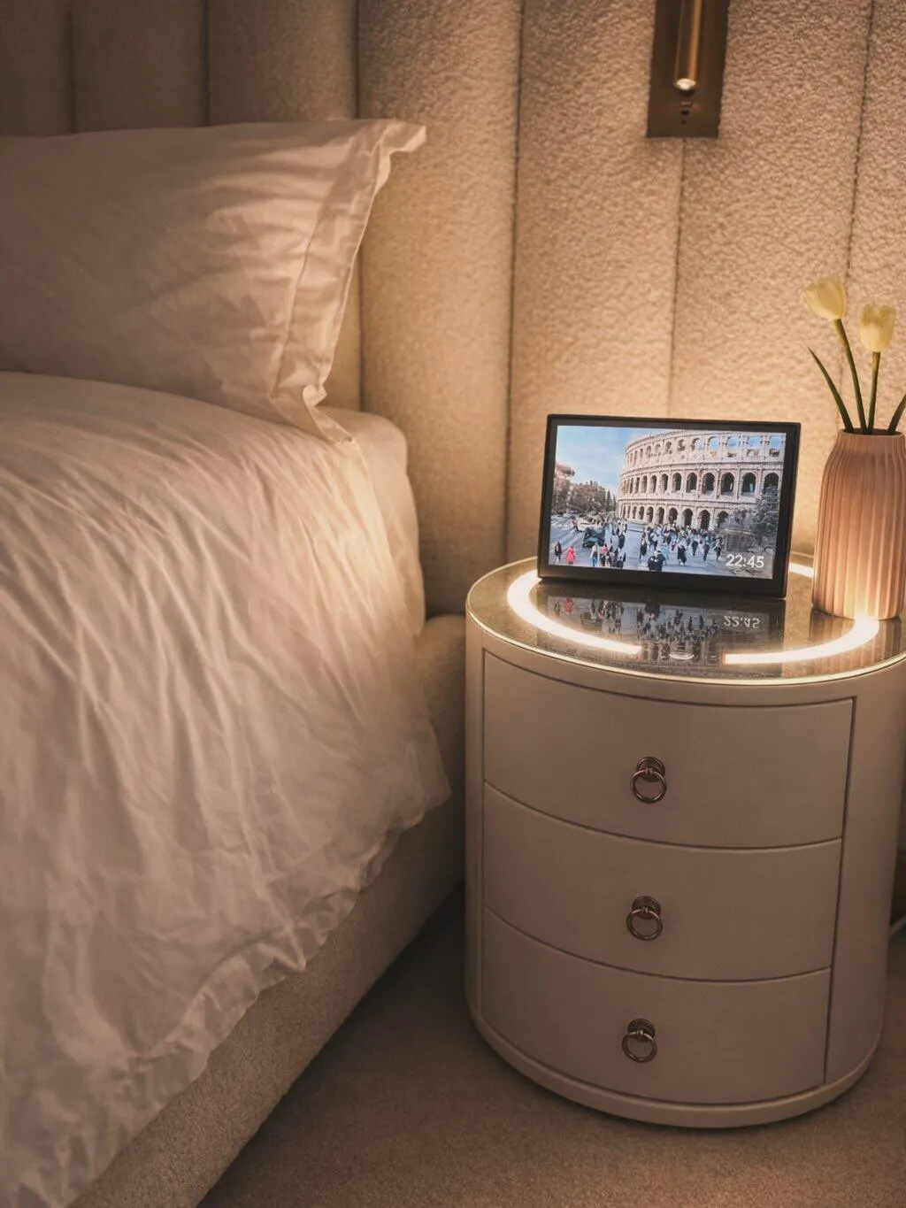 Cirona Runder Nachttisch mit LED-Licht