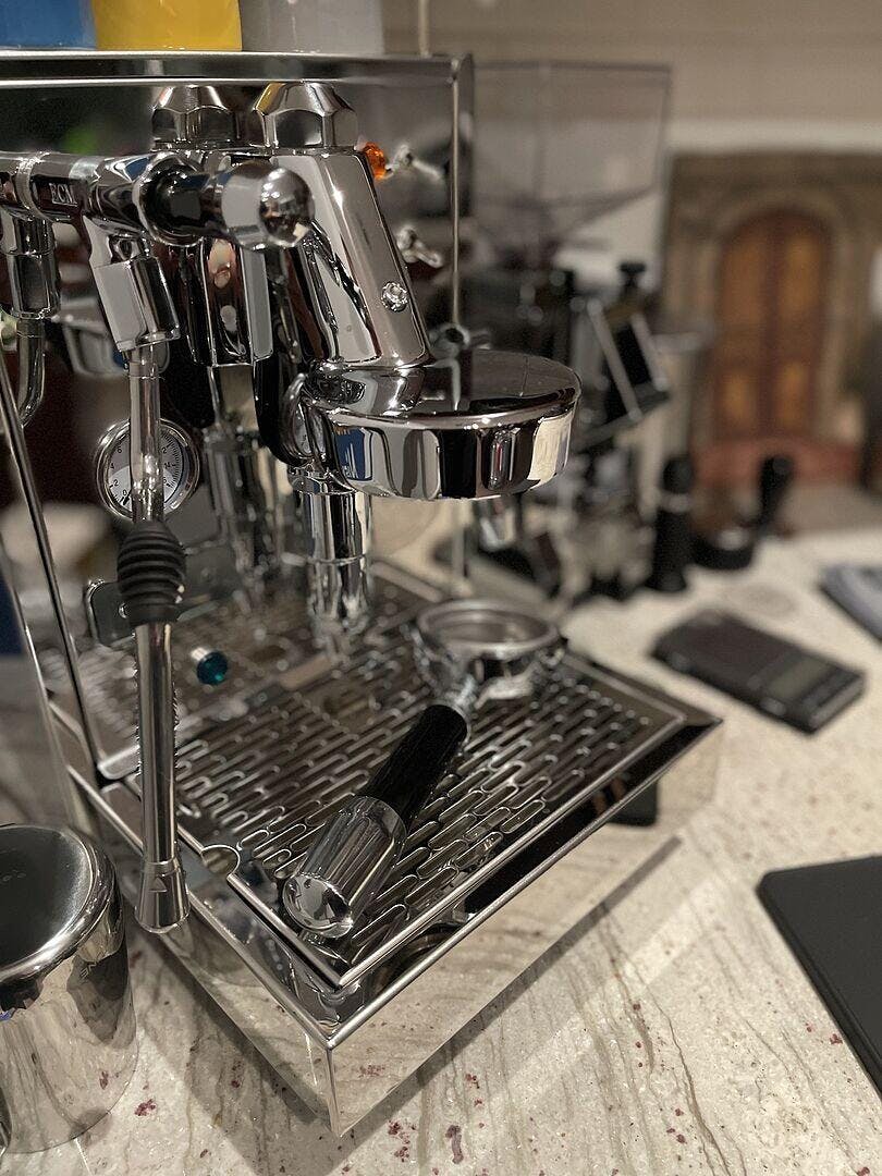 ECM Classika PID Espresso Machine | Single Boiler E61 | Clive Coffee