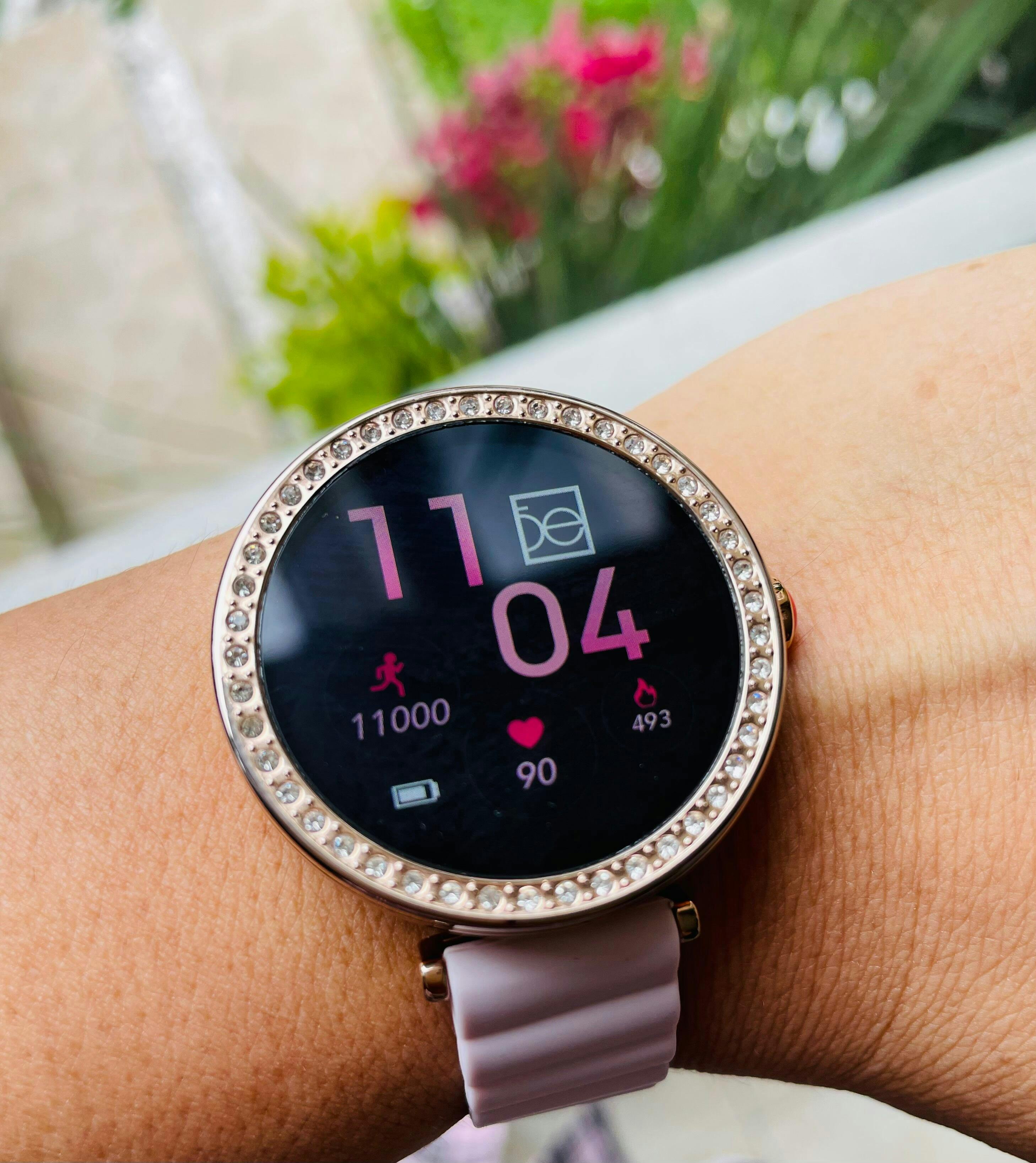 Smartwatch para Dama con Correa de Silicon con Pedrería en Bisel OE2563