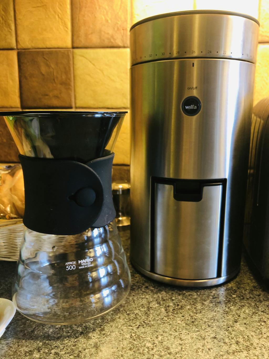 Wilfa Svart Uniform Silver Electric Coffee Burr Grinder Clumsy Goat