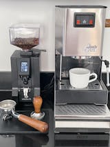 Eureka Mignon Specialita Prosumer Home Coffee Burr Grinder - On 