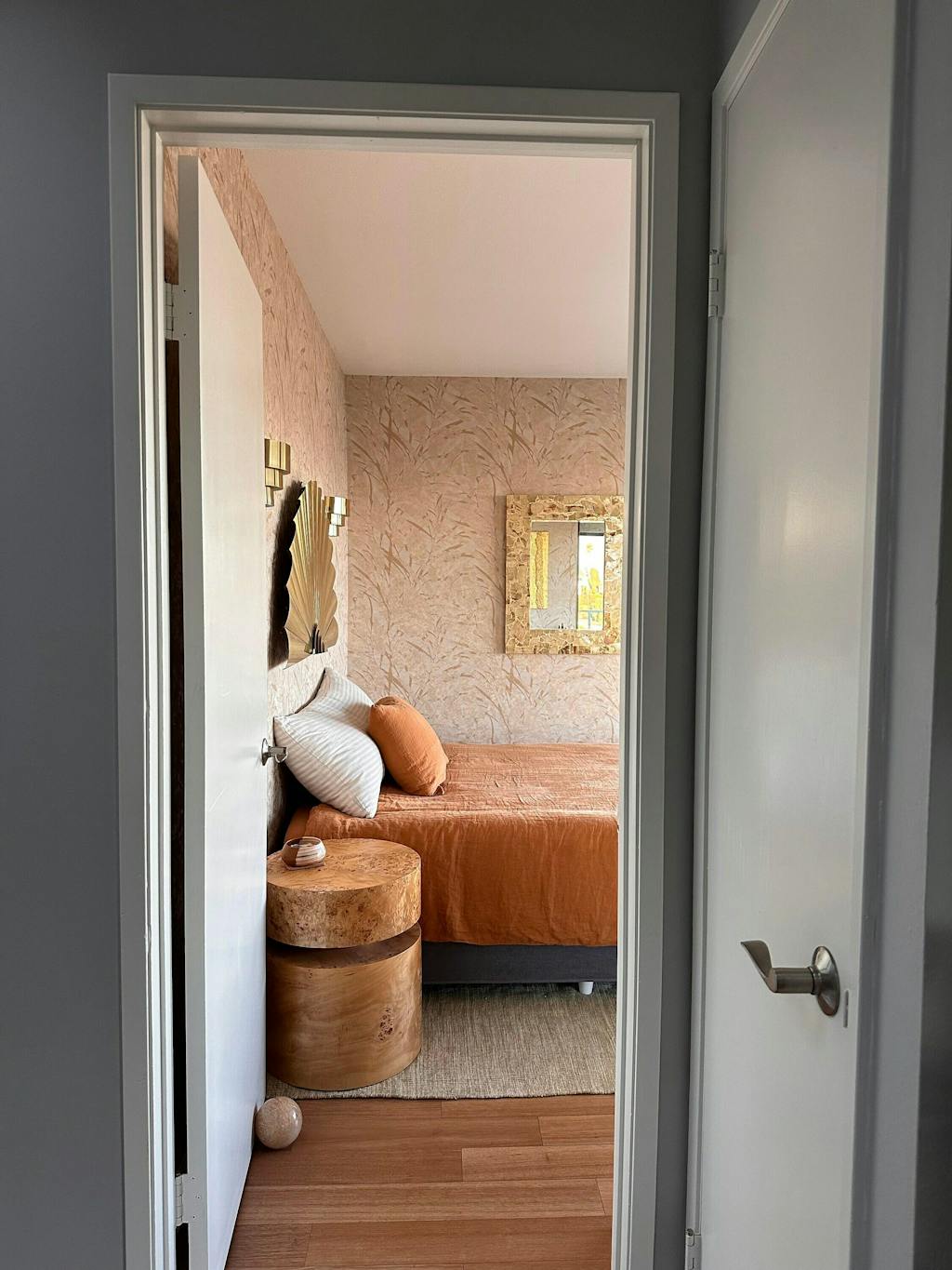 Handcrafted Marble floor door stop - Onyx