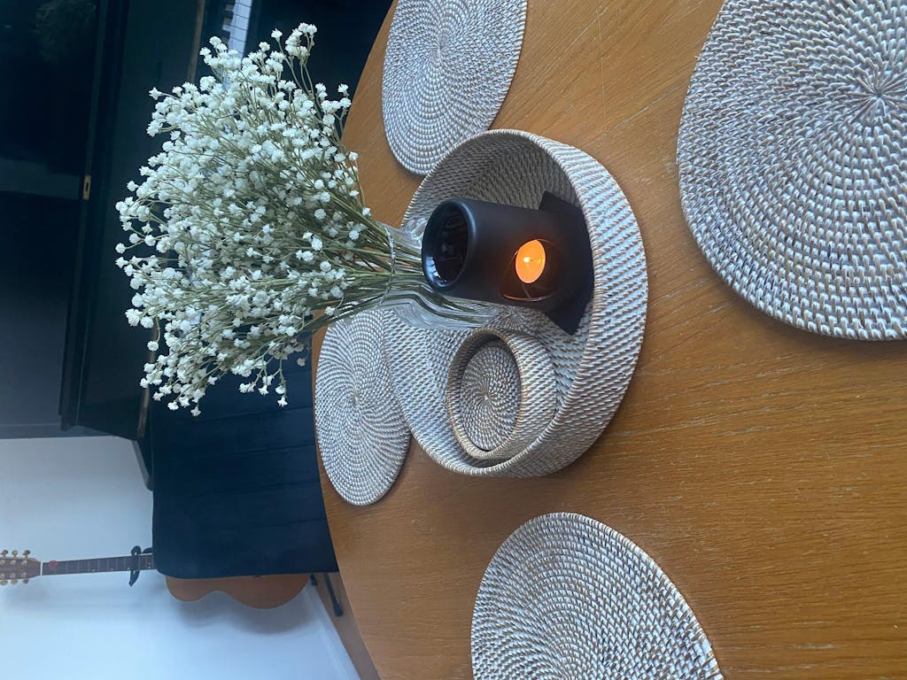 Round Rattan Placemat with Holder - White Wash