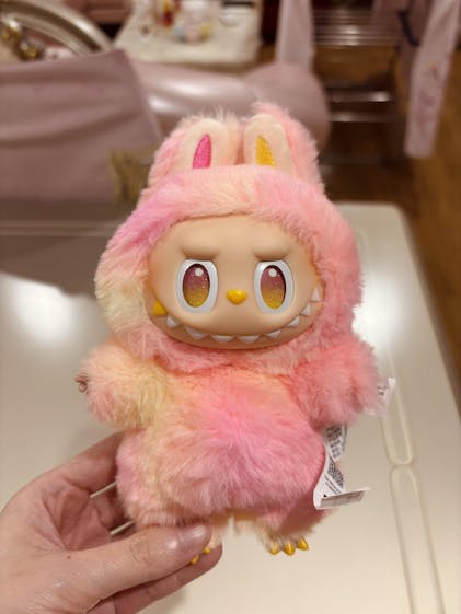 CRYBABYWildbut Cutiephone Charm Blind 6個 CRYBABY Wild but Cutie Series-Phone Charm Blind Box - POP