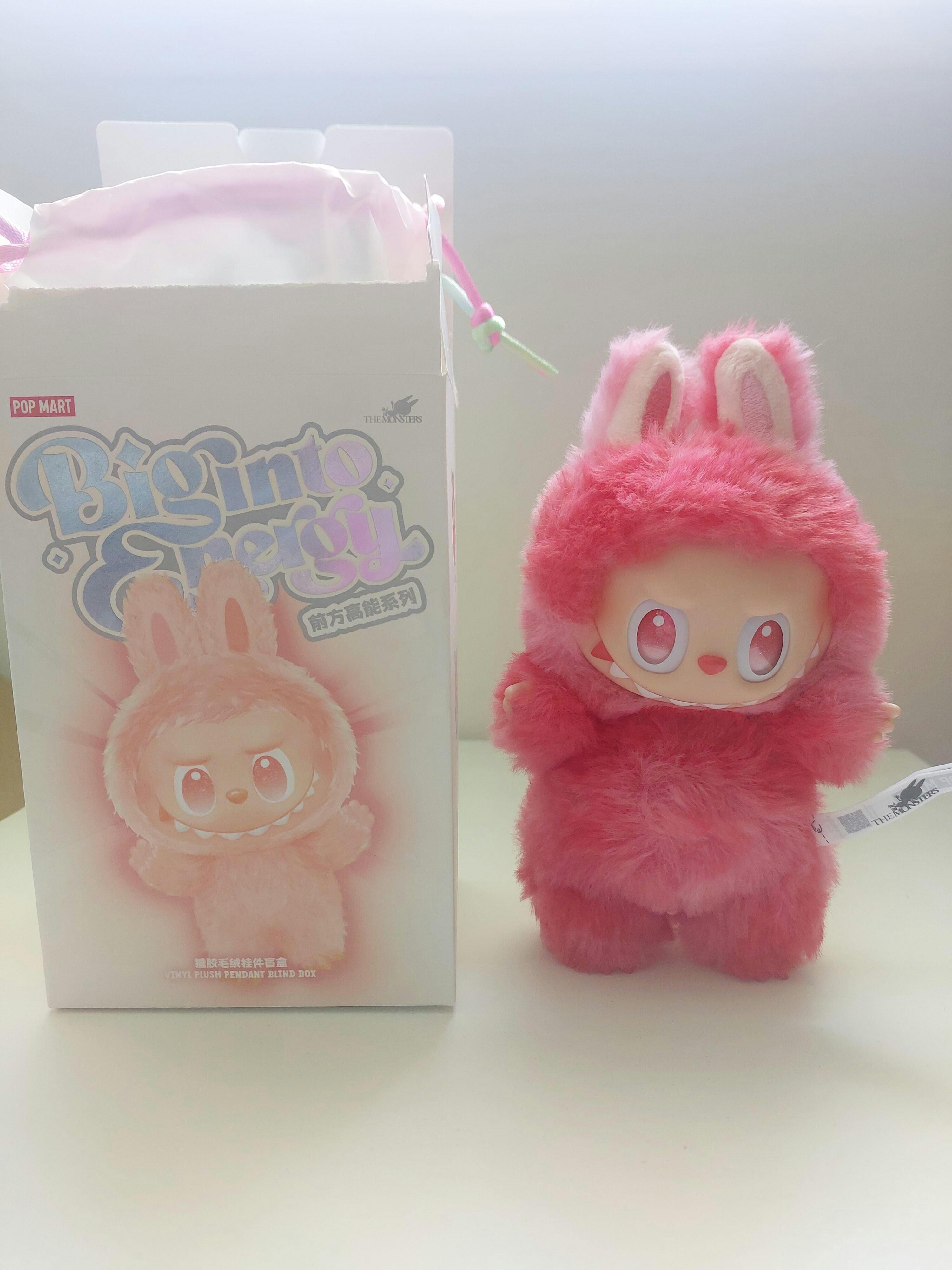 MEGA CRYBABY 400% Crying in Pink – Collectique