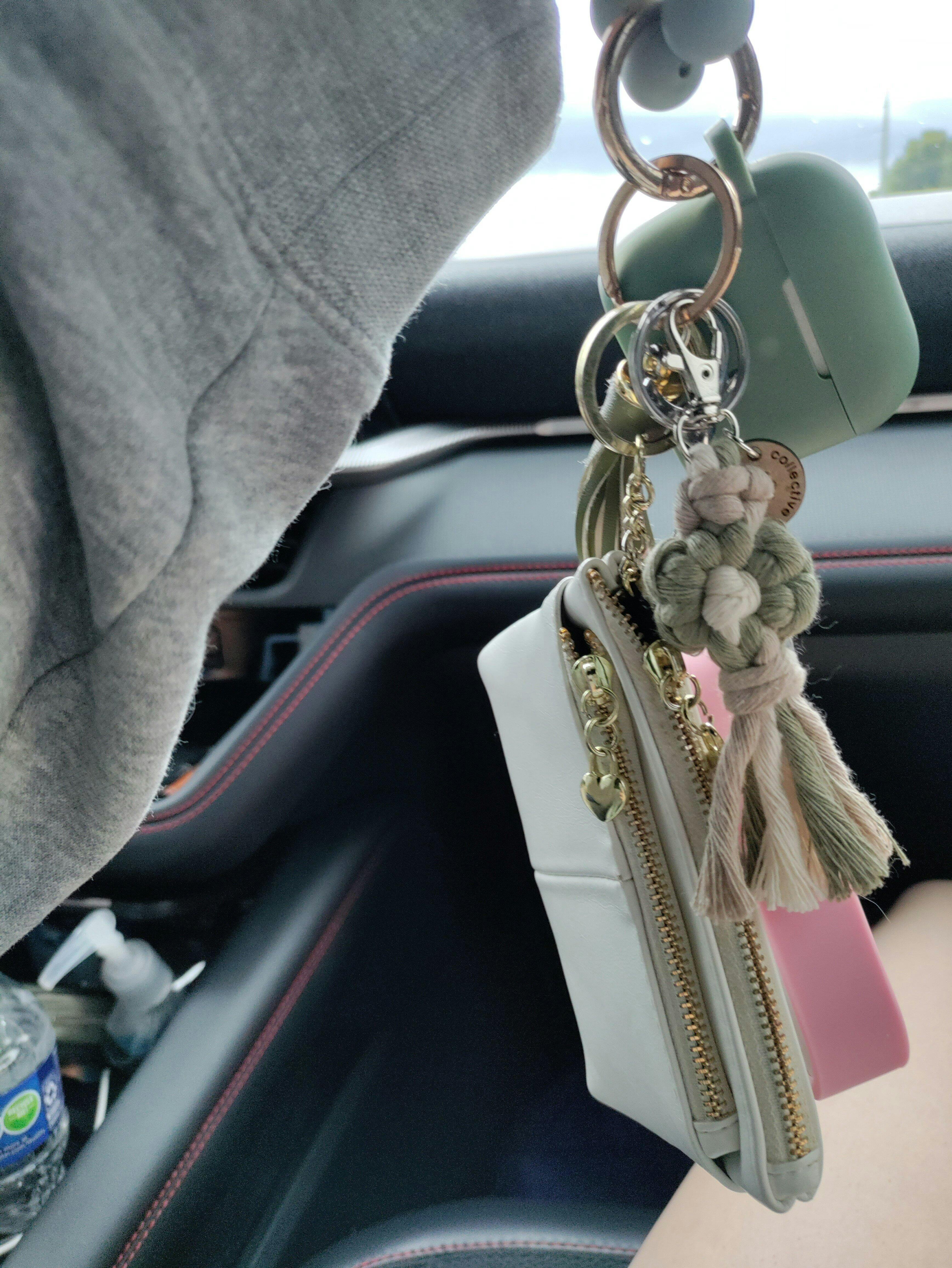 daisy keychain – Collective Harmony Co