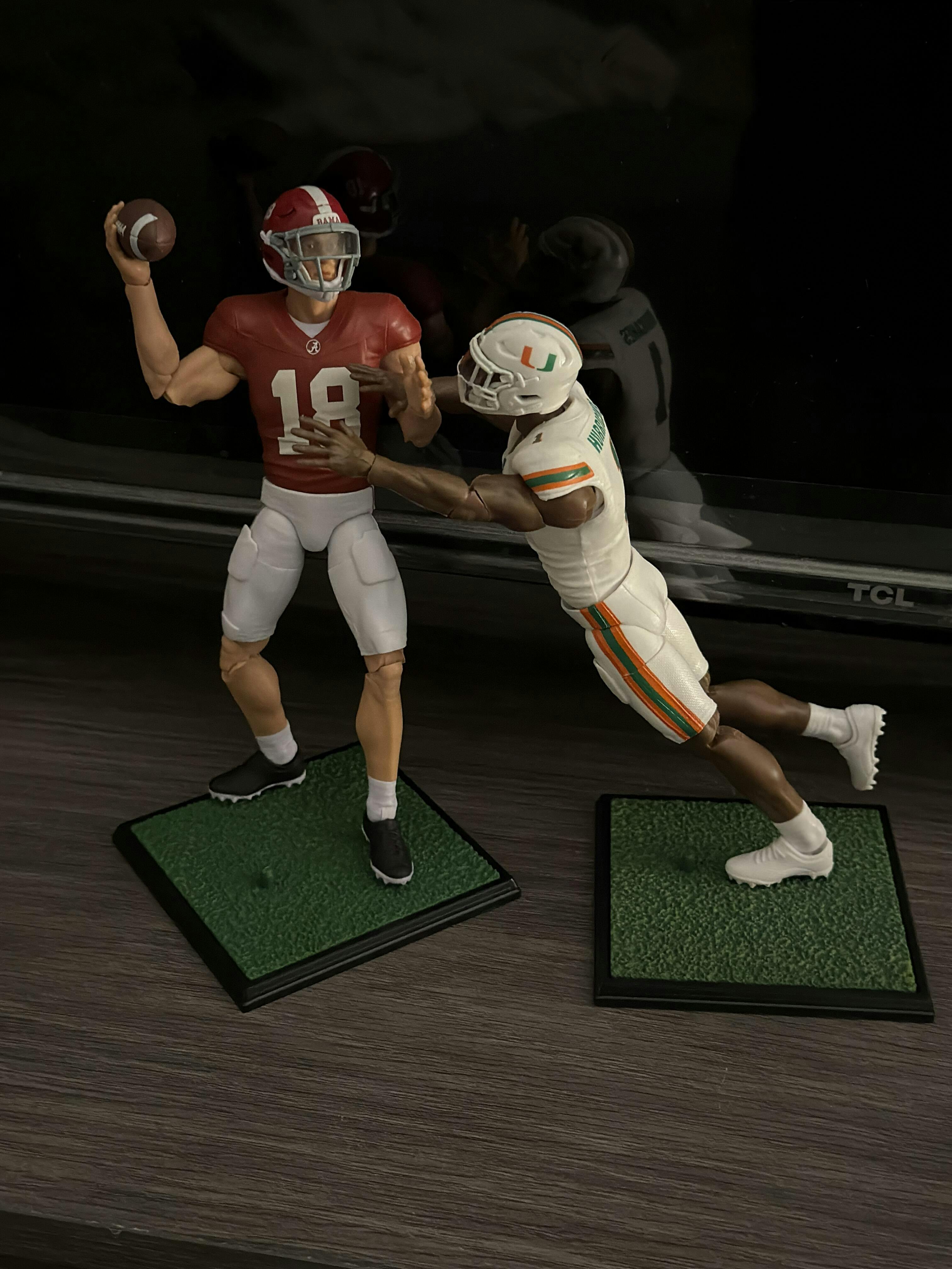 1 Miami Walk-On Player | Dark – Collegiate Legends