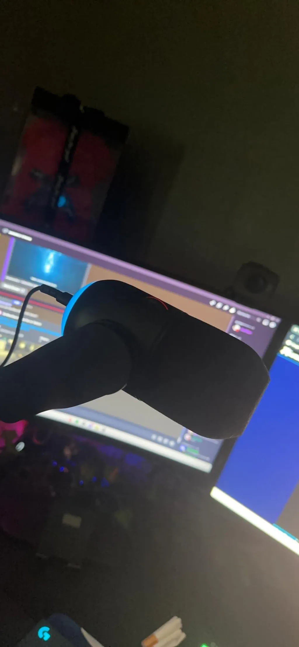 Logitech G Yeti GX Microphone Gaming RVB Dynamique avec LIGHTSYNC (988-000569)