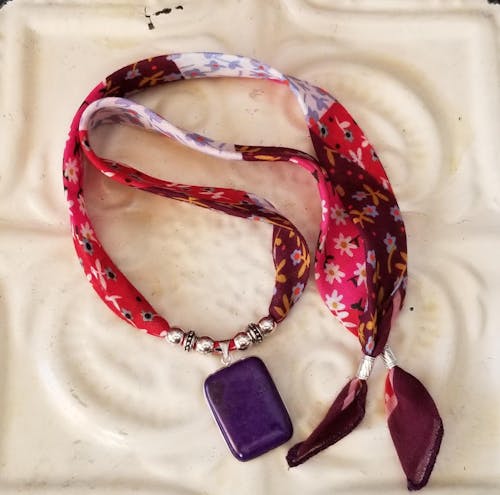 25mm x 35mm Dyed Purple Howlite Free Form Pendant with Bail - Semi Precious Stone - Sold by the Piece - SP618