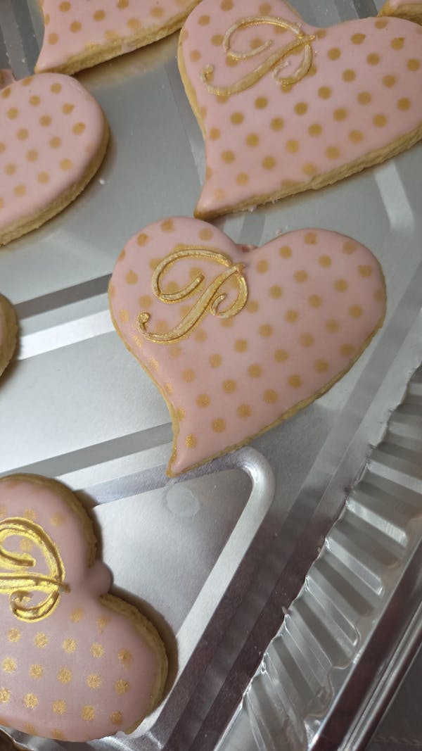 Curved Heart Cookie Cutter Outline