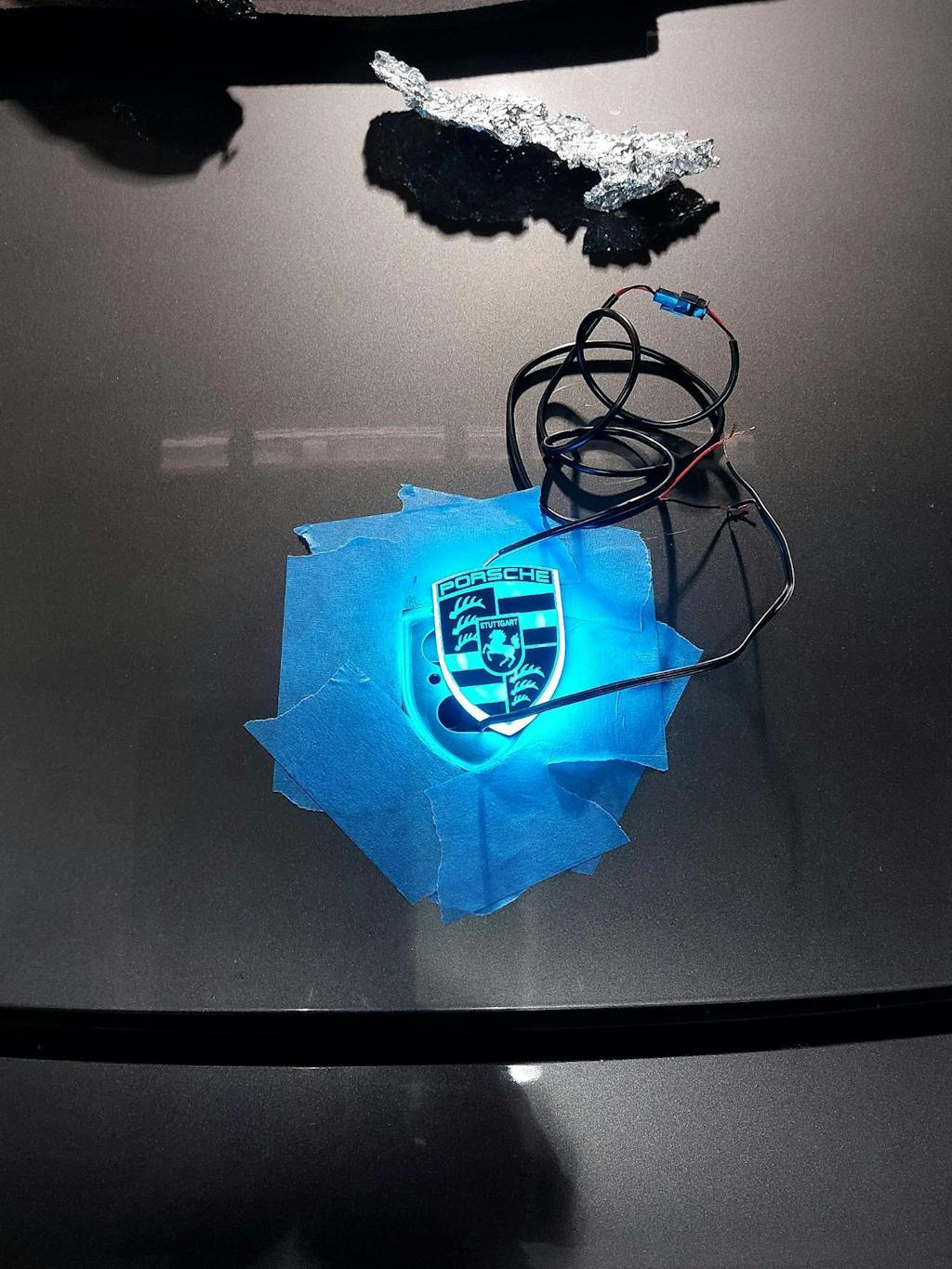 Car Grille Badge Glowing Emblem LOGO Light Customized Accessories