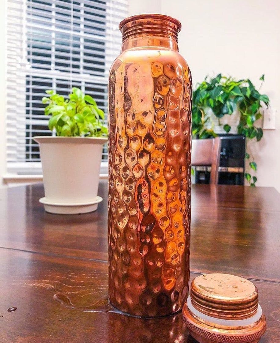cold water in copper bottle