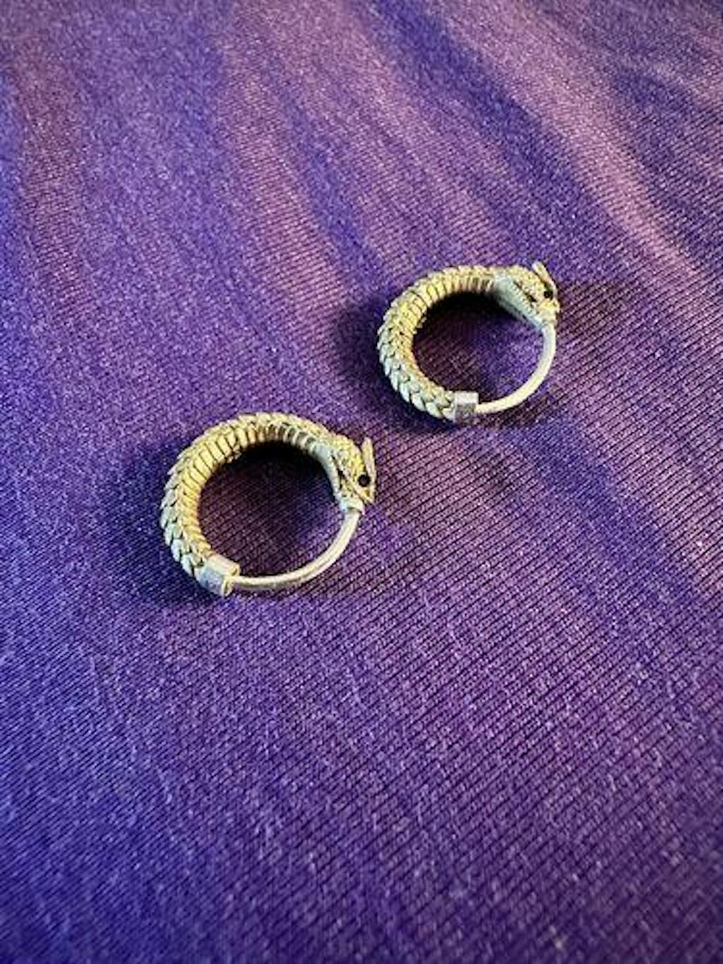 handmade-ouroboros-snake-huggie-earrings-brass-jewelry-coppertist-wu