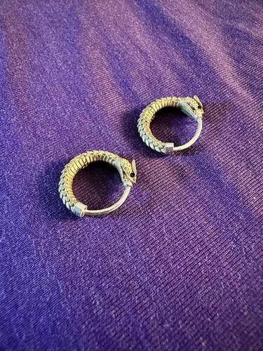 handmade-ouroboros-snake-huggie-earrings-brass-jewelry-coppertist-wu