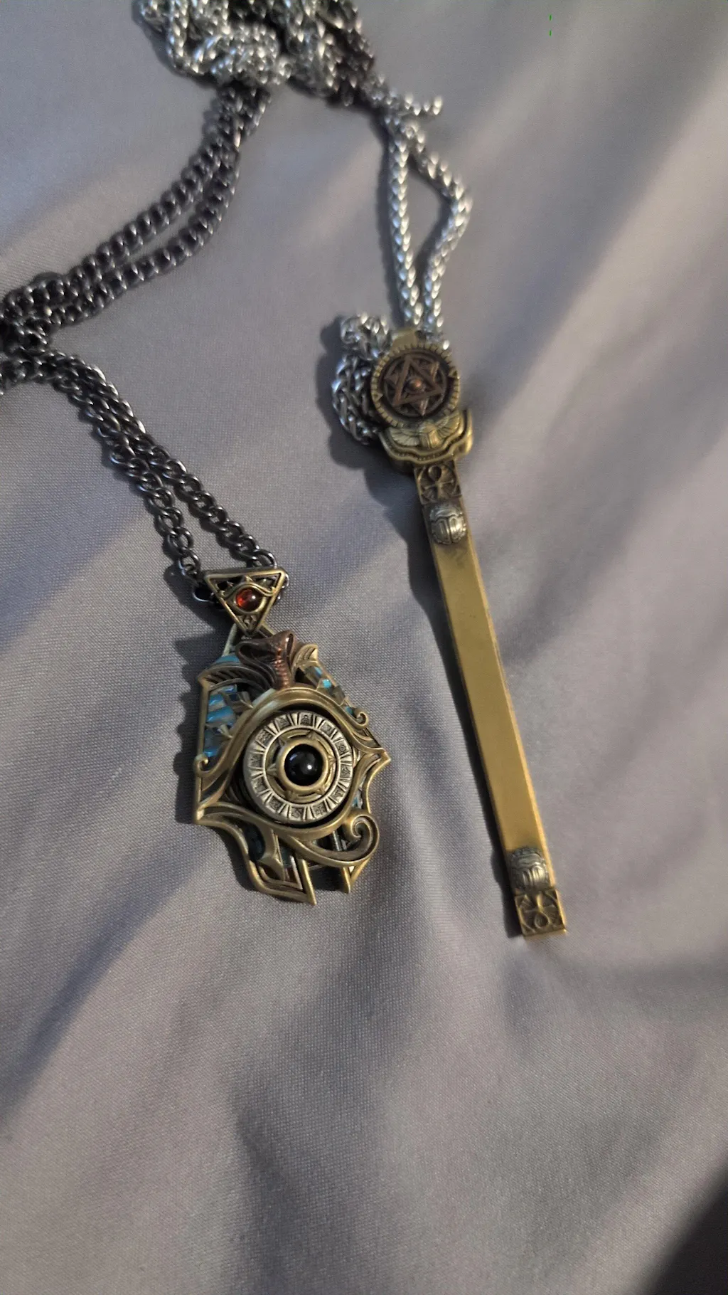 Eye of Horus Spinner Pendant