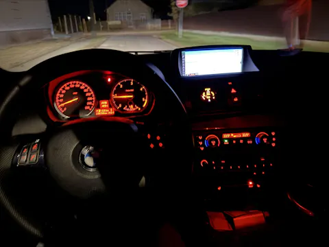 Datendisplay für BMW 1er E8X E81 E82 E87 E88 RUND