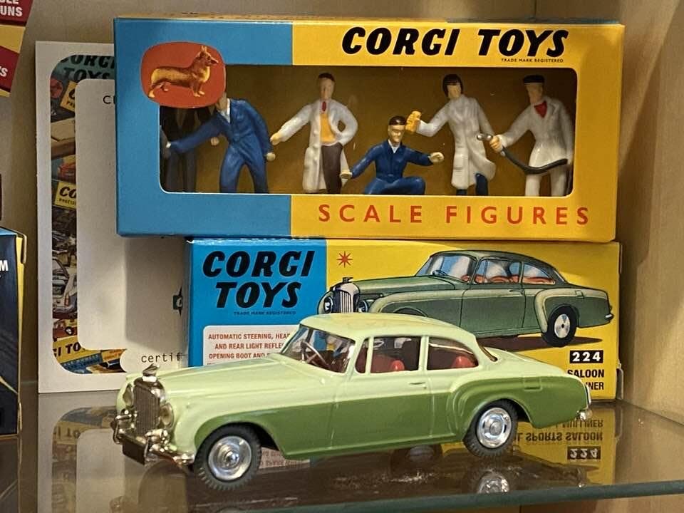 Model Club Membership BEN001 (SAVE OVER 50)