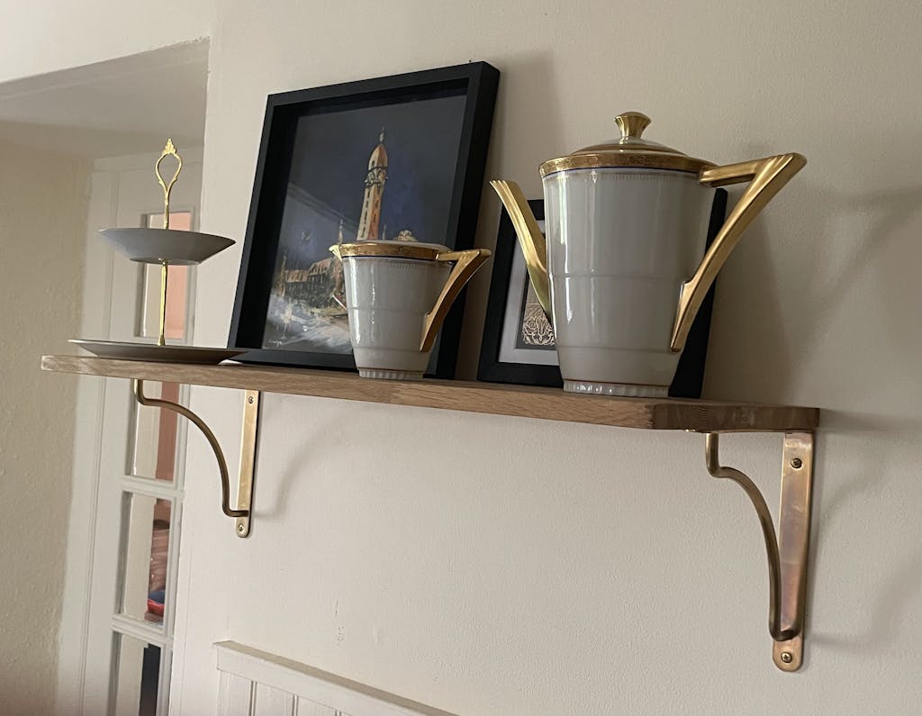 Kilburn Shelf Bracket 200mm Antique Brass Corston