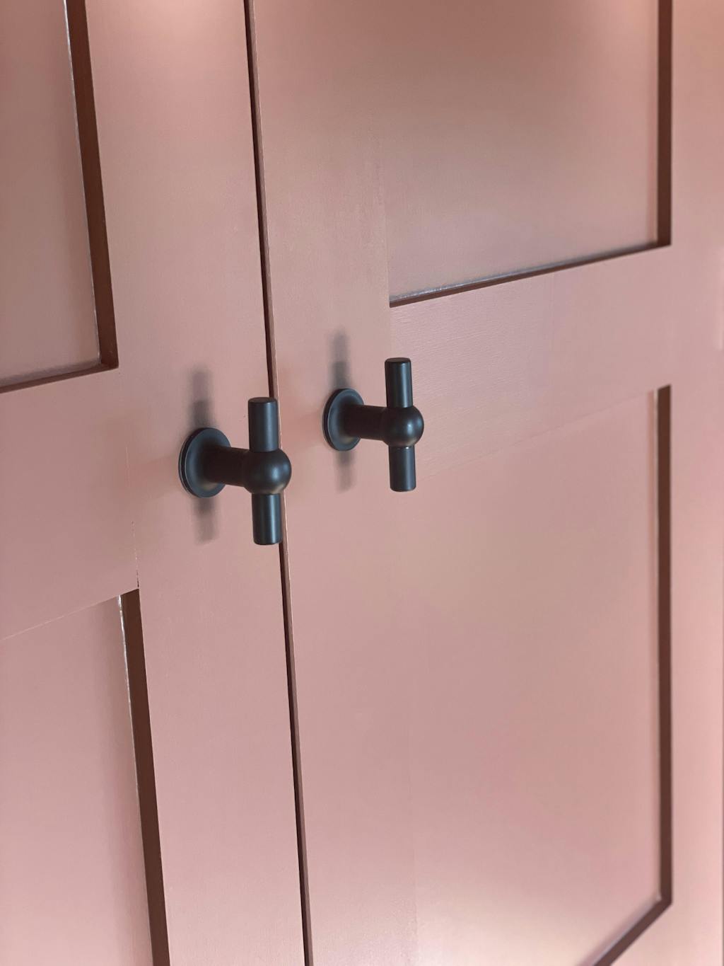 Harper TBar Handle Bronze Cupboard Furniture Corston