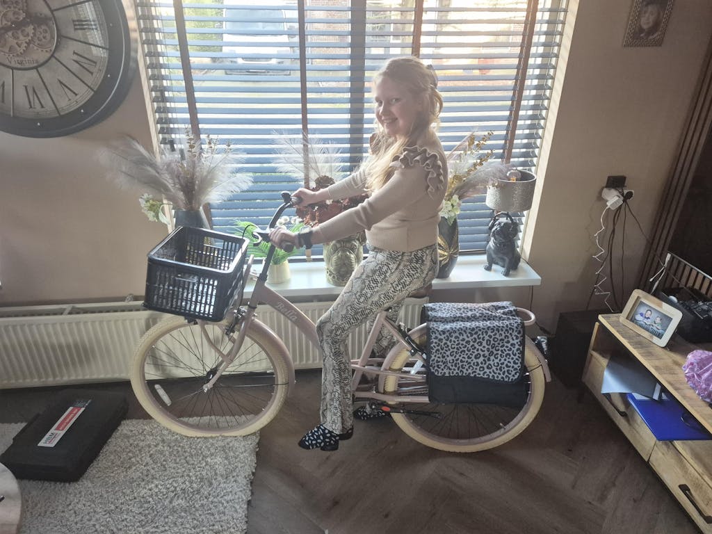 Bella Meisjesfiets 26 inch Zalm