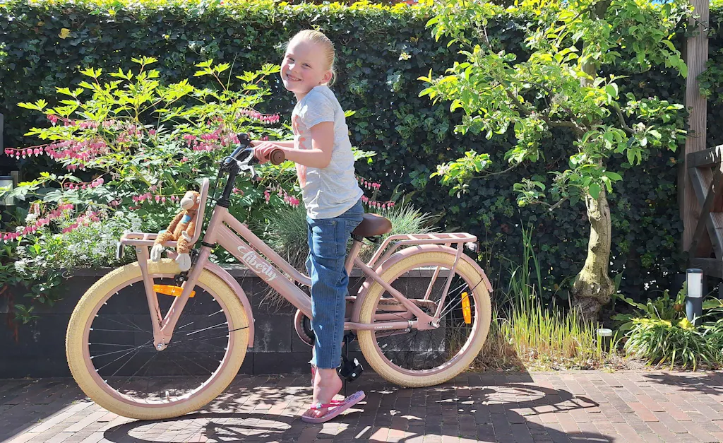 Liberty meisjesfiets Zalm 20 inch