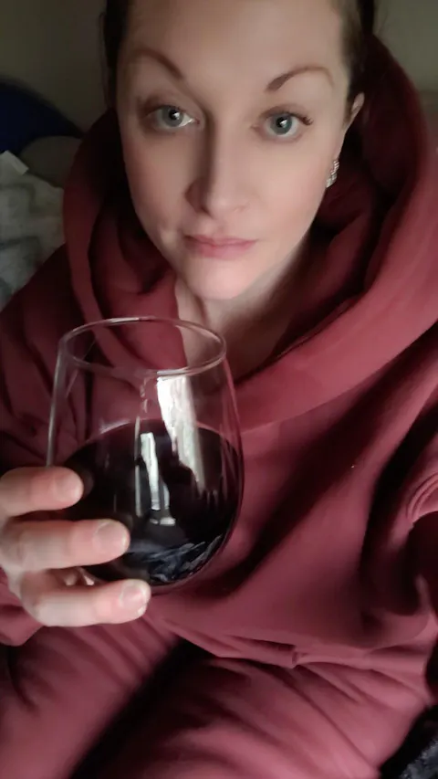 Heavyweight Pullover Hoodie — Merlot (v3)