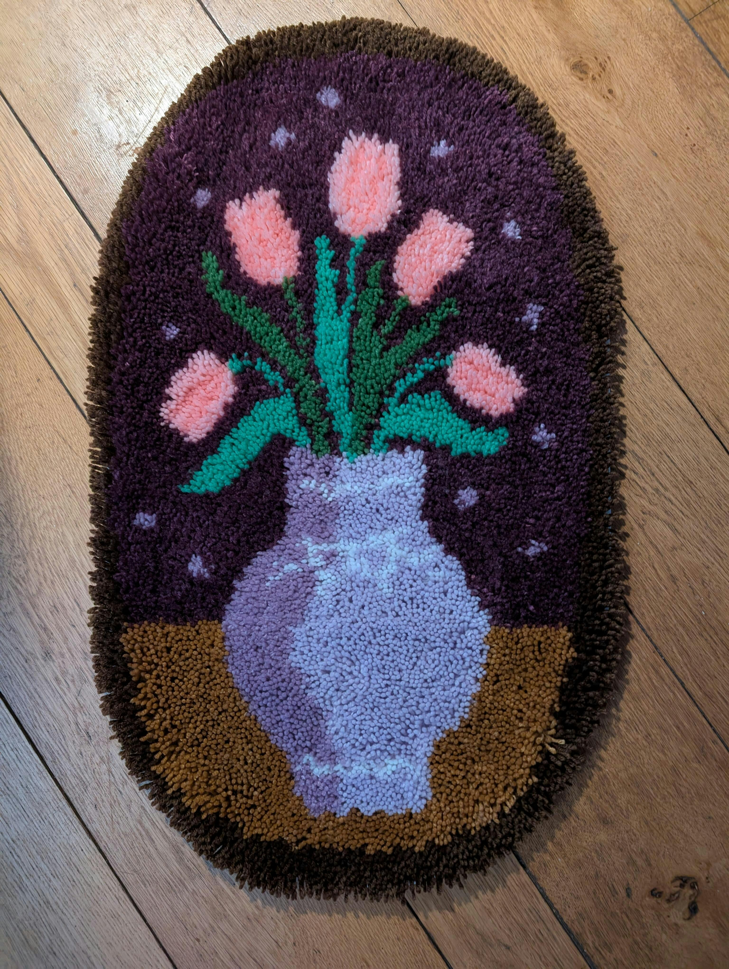 TULIP FEVER - PARIS Latch Hook Rug Making Kit | Craft Club