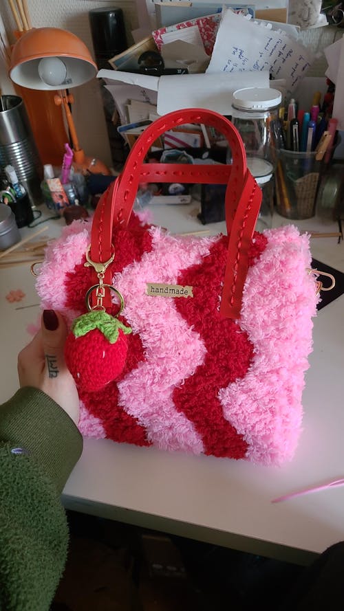 Pink & Red Wavey - Woven Tote Bag Kit