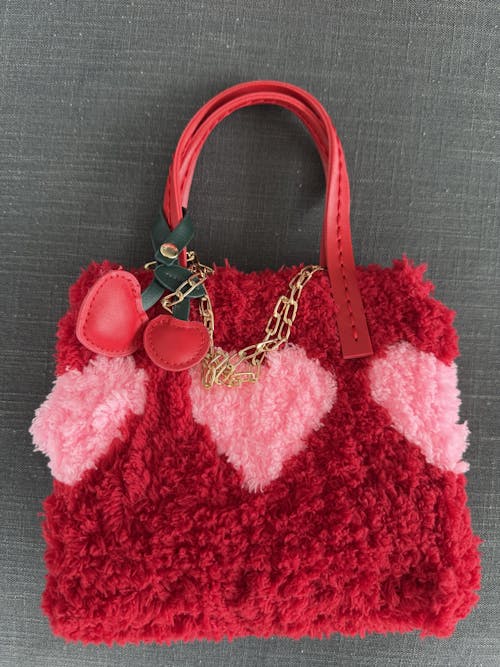 RED HEARTBREAKER - Woven Tote Bag Kit