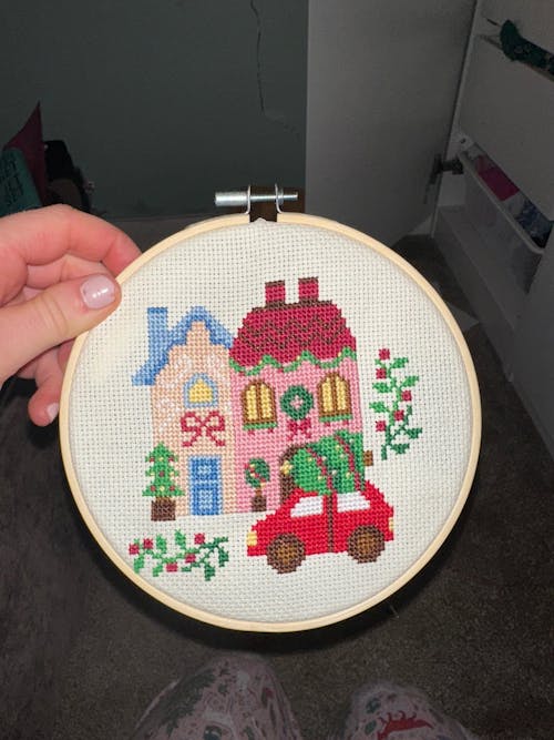 CHRISTMAS STREET - Christmas Cross Stitch Kit
