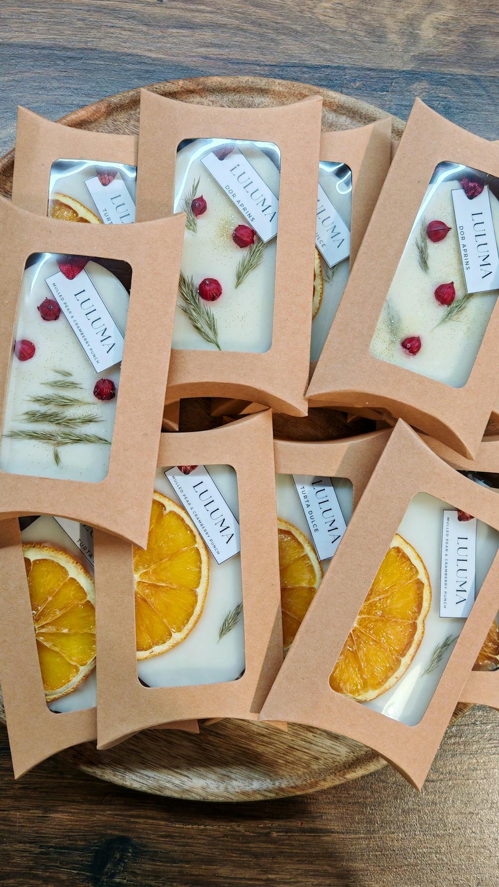 Cutie hârtie în formă de pernă cu fereastră 14,5x7,5cm - kraft (set 50 buc)