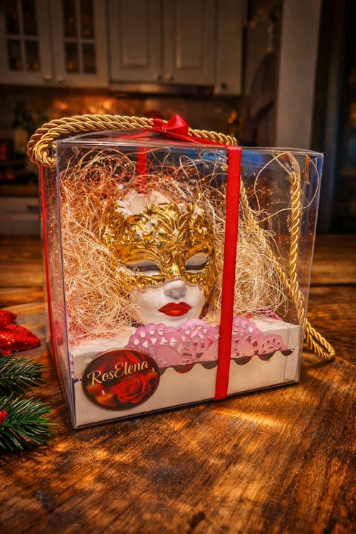 Cutii transparente cu bază albă și mâner (set 25 buc)