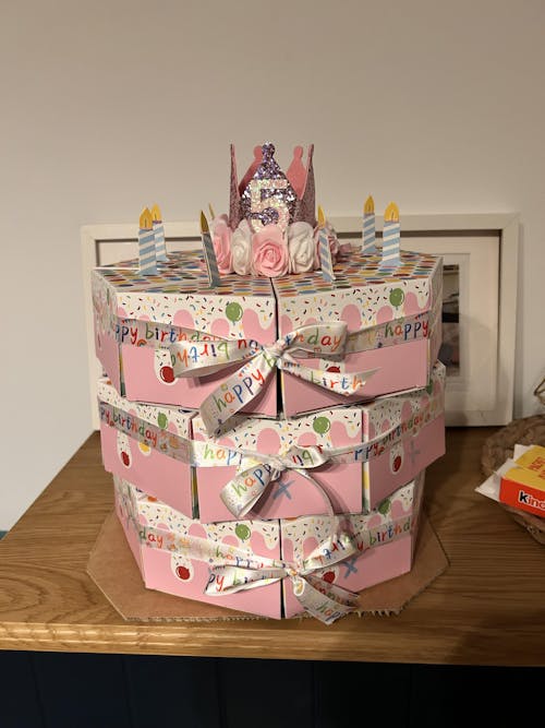 Cutie felie tort cu lumânare - multicolor (set 50 buc)