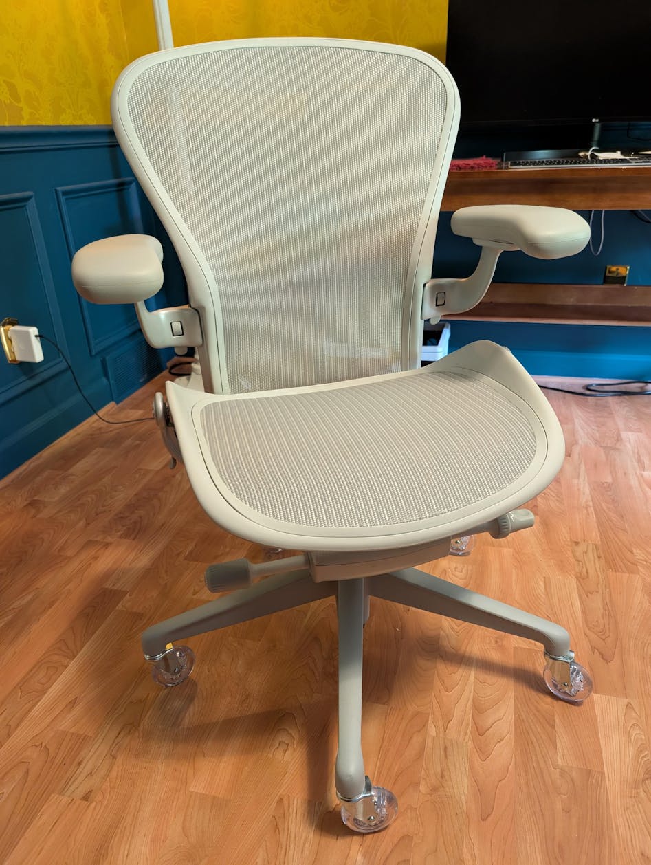 Herman Miller Aeron Remastered Ergonomic Mesh Office Chair Used