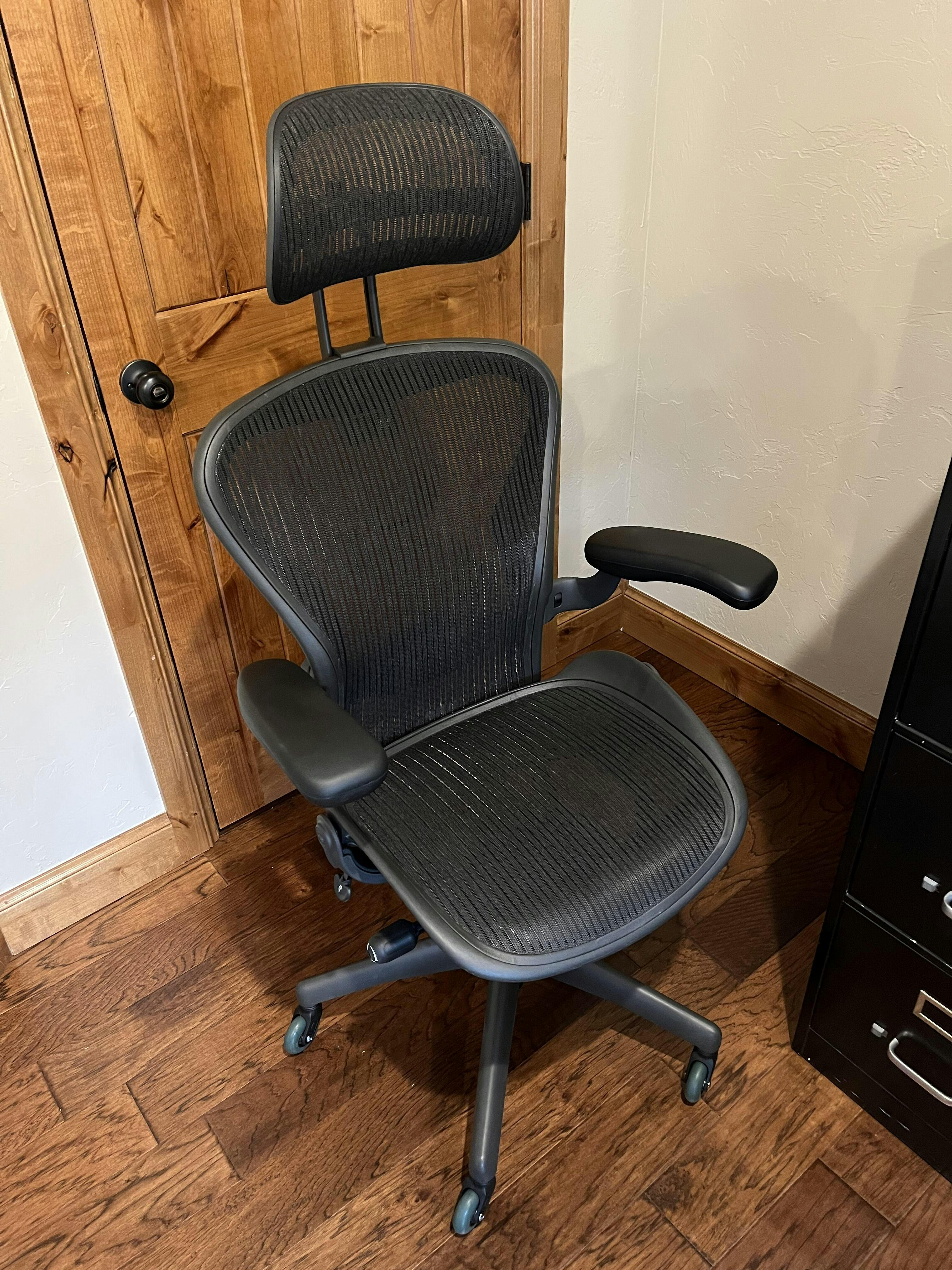 Herman Miller Aeron Classic Office Chair - Remanufactured by