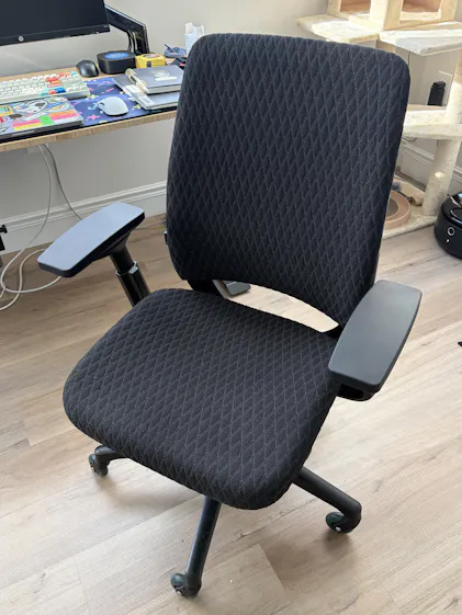 M7　② チェア Crandall Remanufactured Steelcase Amia Ergonomic Office Chair