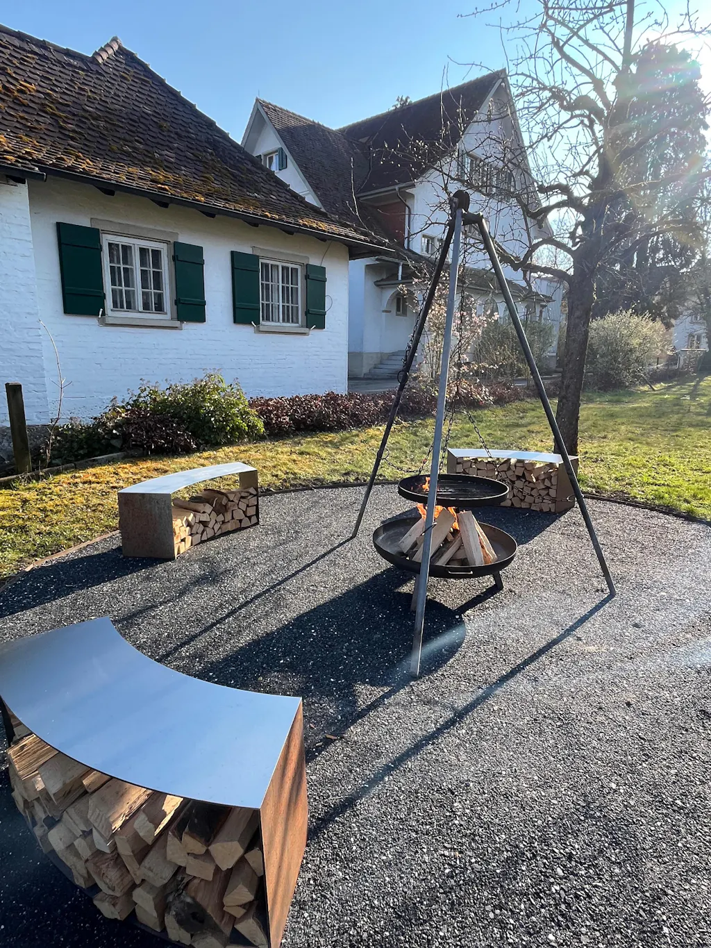 Panchina rotonda chiusa, in acciaio inox con acciaio inox