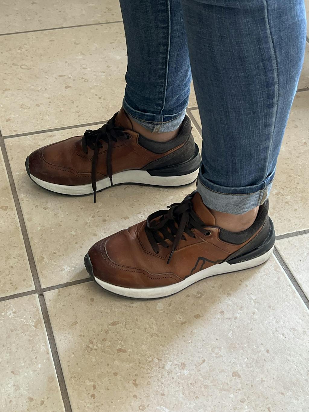 Sneakers Hi-Foam De Piel Miel