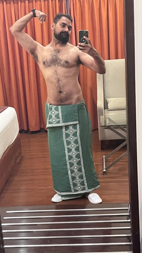 Kangura Dhoti