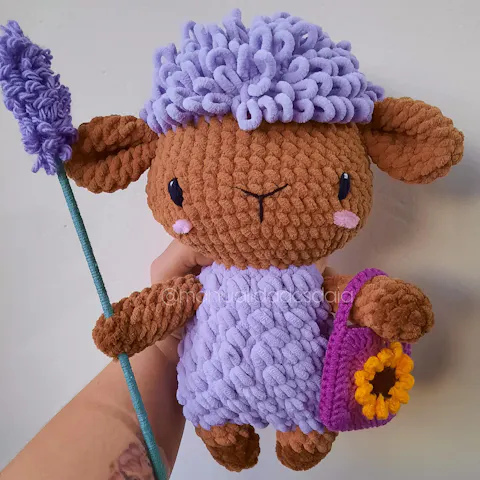 Lola the Lamb | Amigurumi Pattern