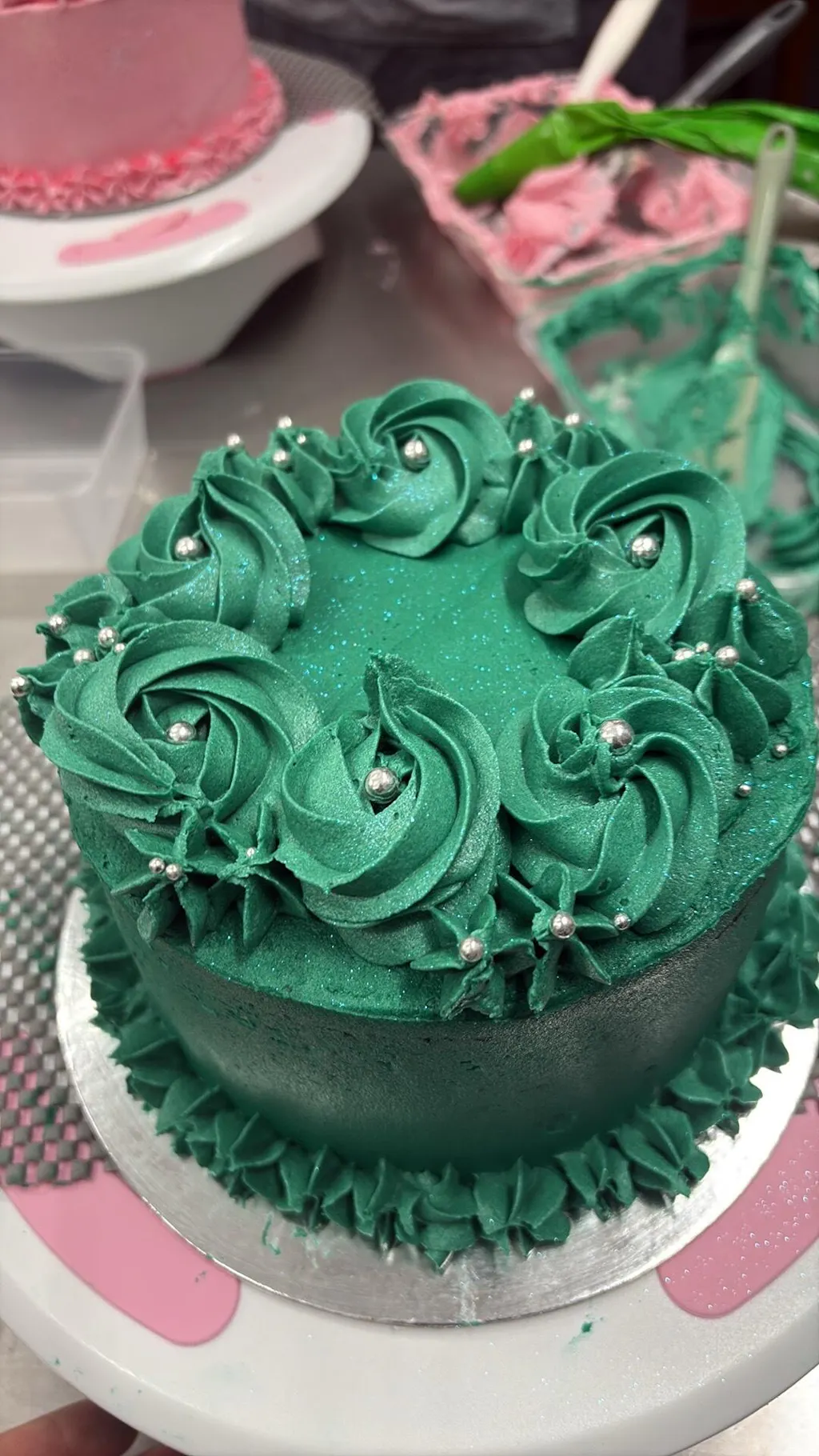 Beginner Cake Decorating Class - Learn the Basics