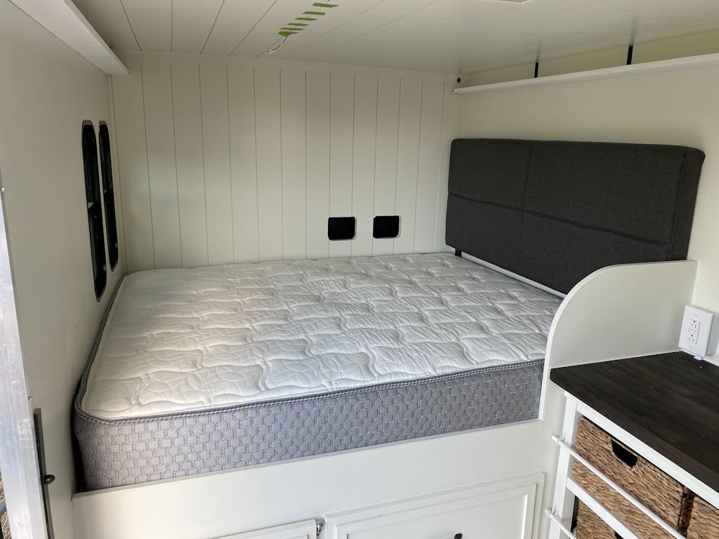 Clearwater Medium, custom mattress